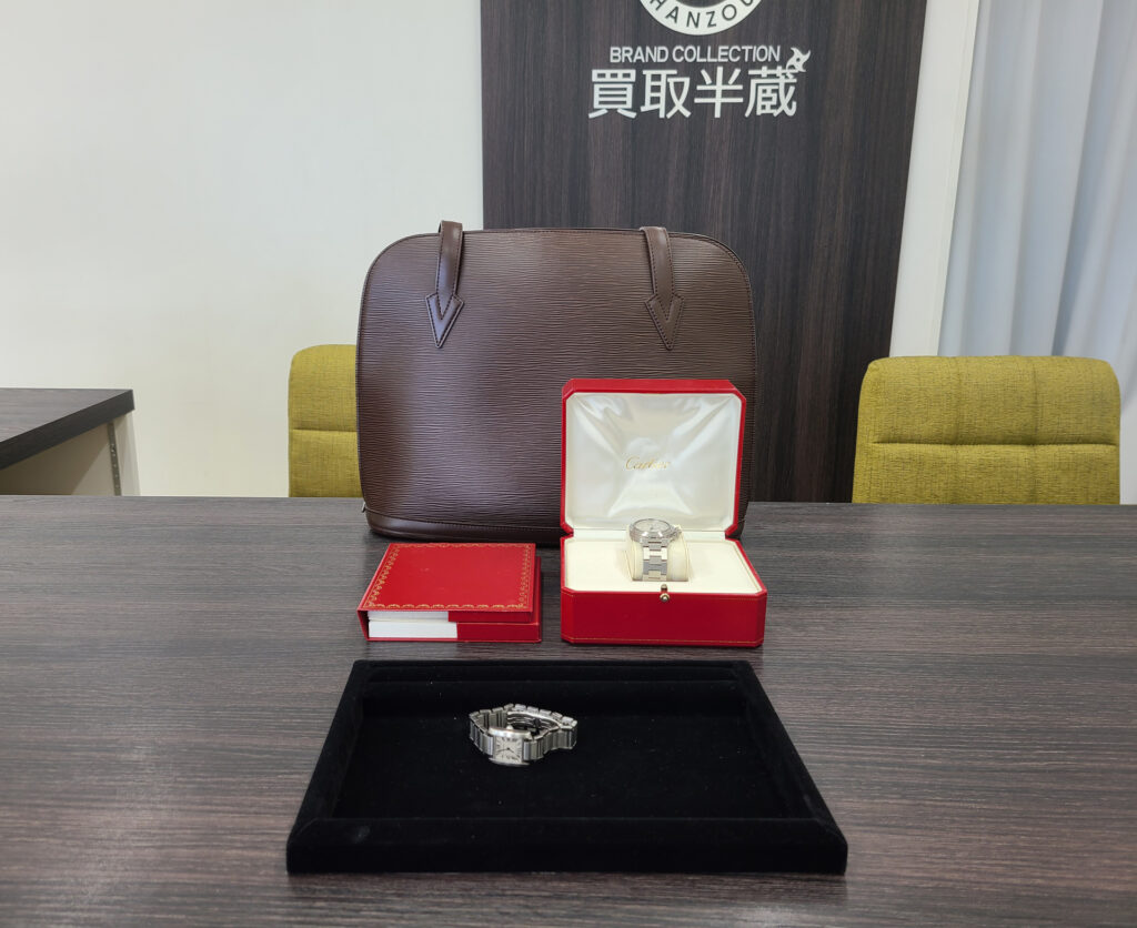 ヴィトンやカルティエのブランド品